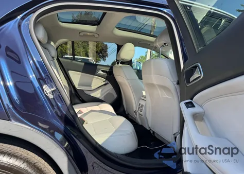 2017 Mercedes-Benz Gla 250 4Matic z USA, uszkodzony, nr VIN WDCTG4GB2HJ287820